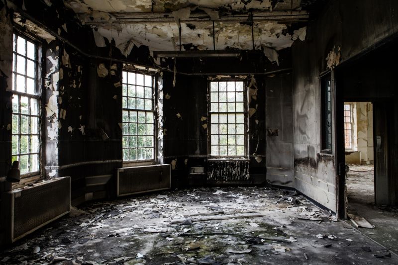 Who Does Fire Restorations